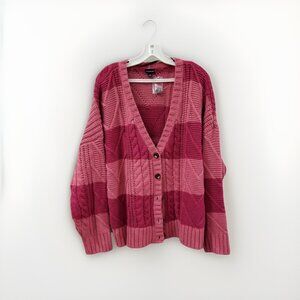 Torrid 2-Toned Pink Striped Knit Cardigan Sweater, Size 2, Cropped Chunky